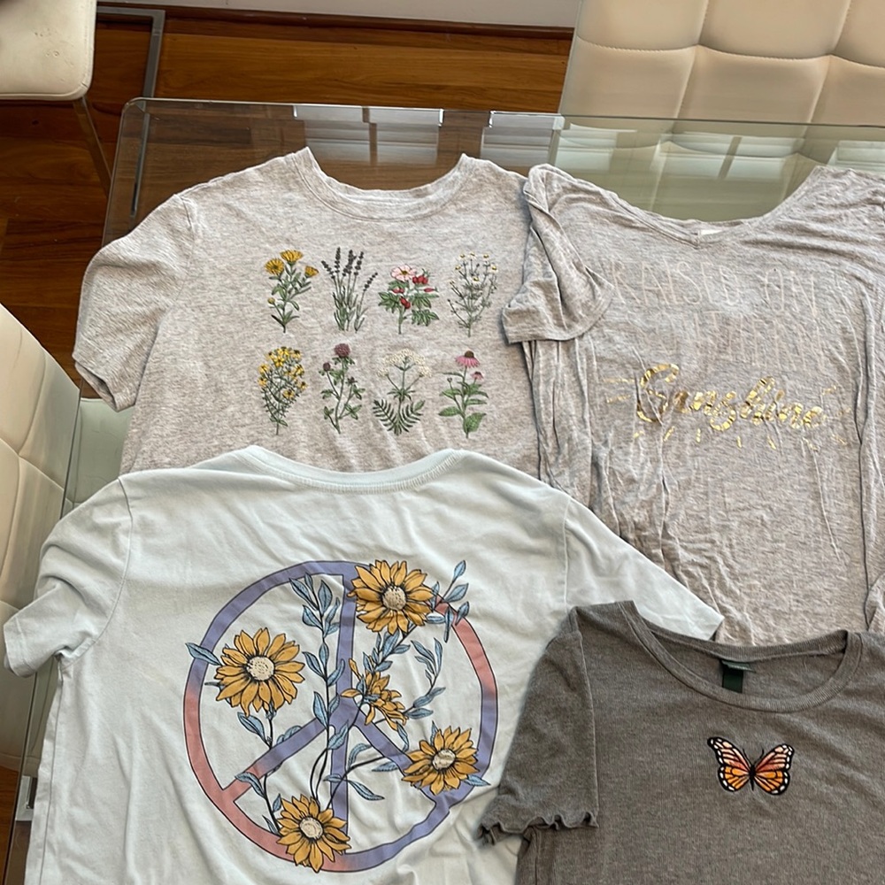 4 size medium tee shirts